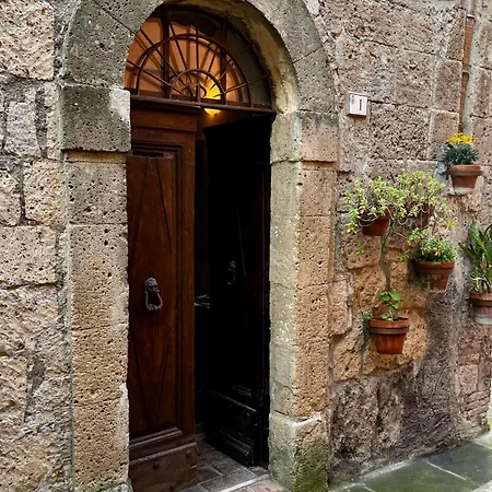 Santa Monaca Medieval House Сasa de vacaciones